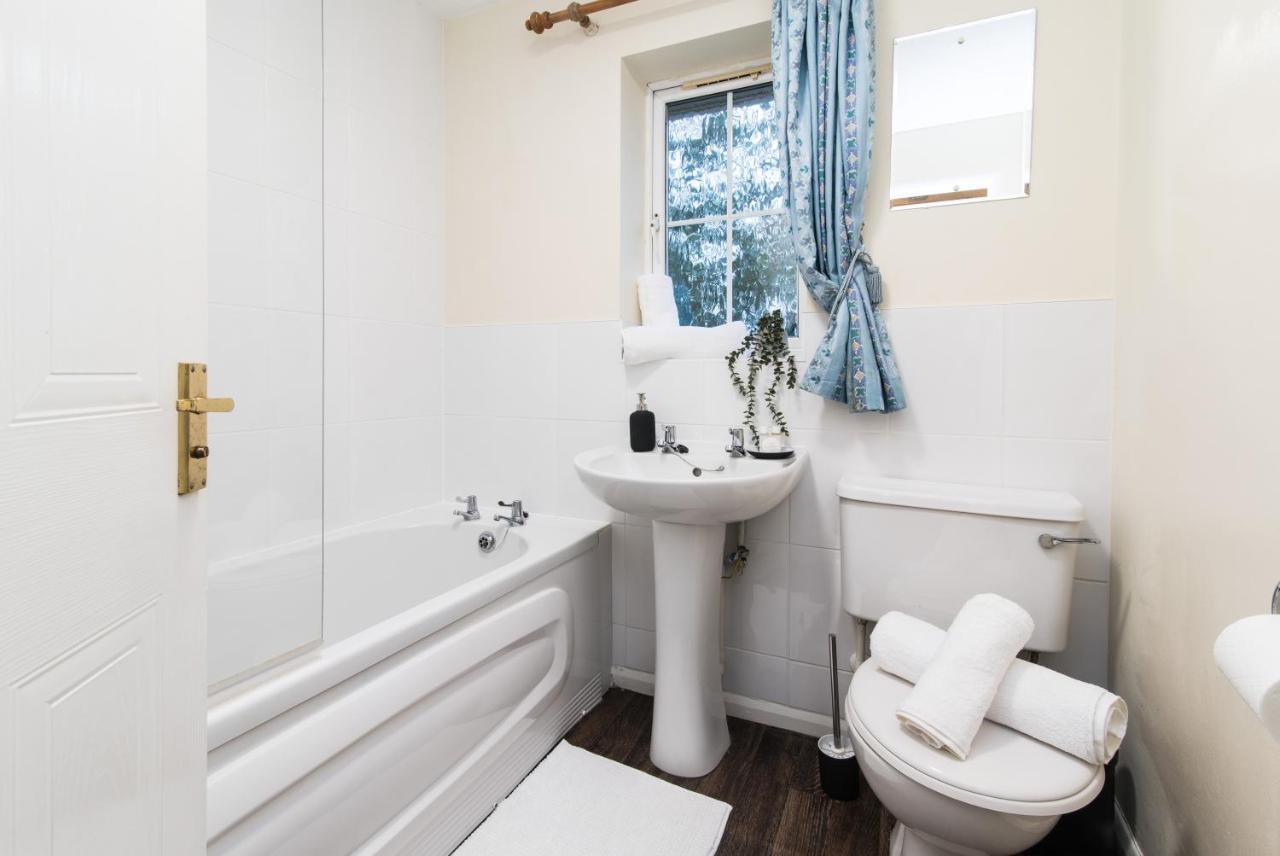 Coventry- Perchfoot 3 Bedroom Contractor And Pet-Friendly Spacious House By Sublime Stays Esterno foto