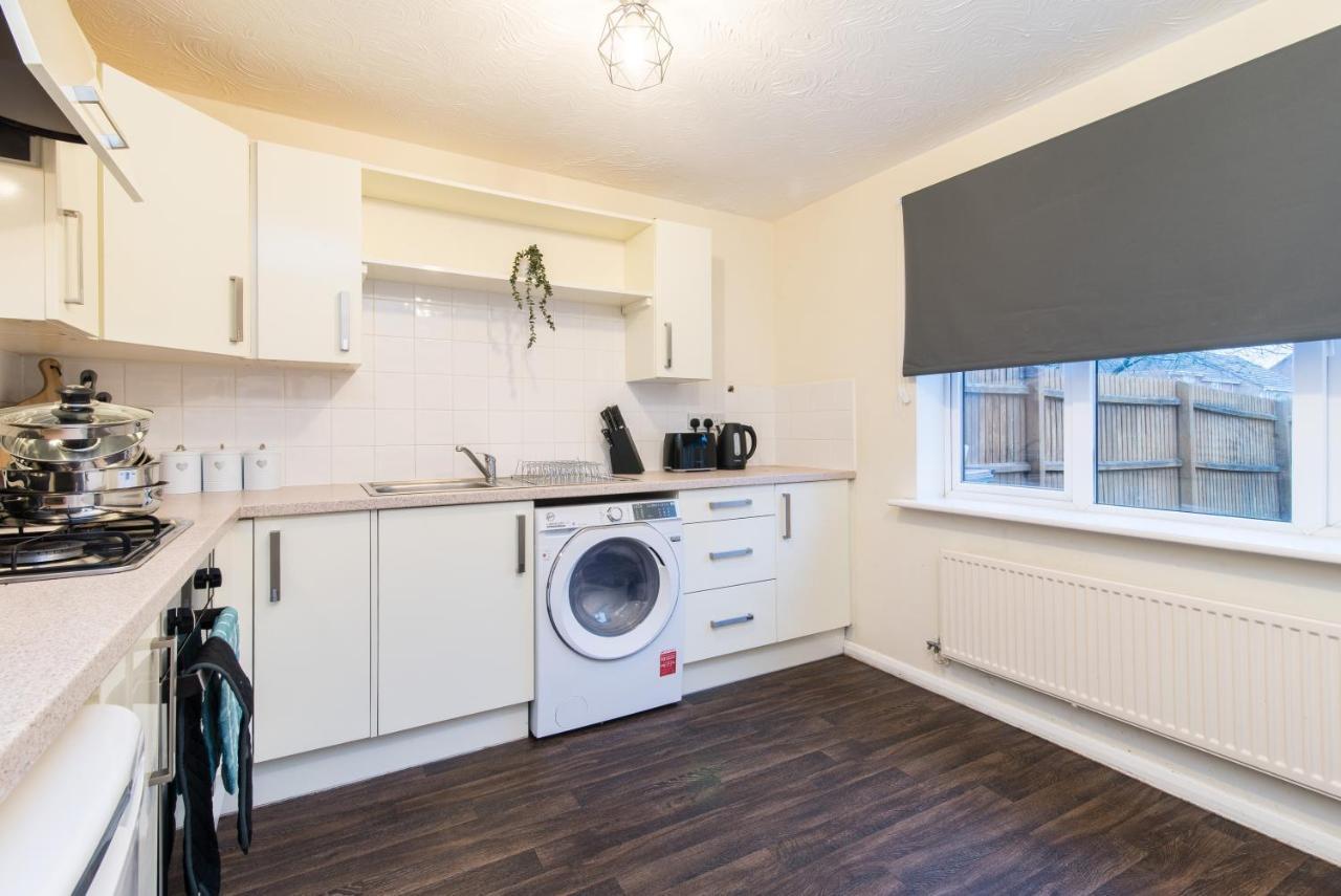 Coventry- Perchfoot 3 Bedroom Contractor And Pet-Friendly Spacious House By Sublime Stays Esterno foto